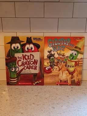2 Scholastic VeggieTales Picture Book Duo-Excellent Condition